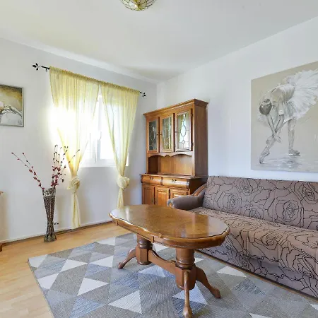 Apartment Jadran-3 By Interhome *